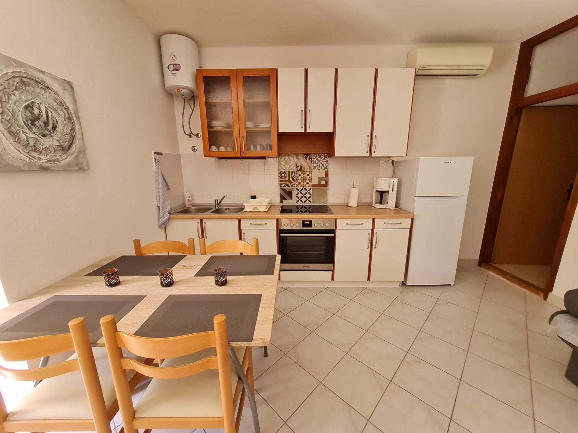 Vila Maslina Apartments Mit Pool Und Garten Nahe Am Strand Tucepi Room photo