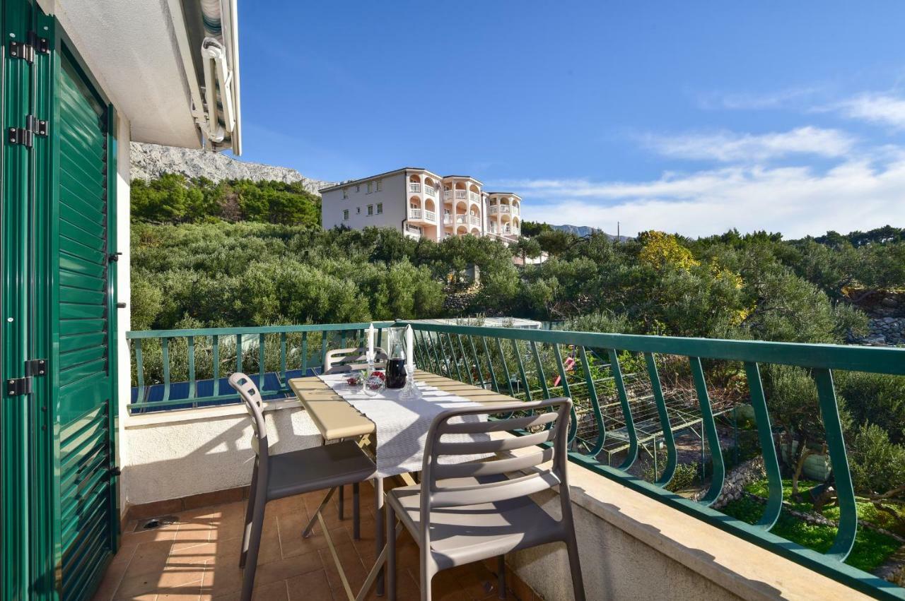 Vila Maslina Apartments Mit Pool Und Garten Nahe Am Strand Tucepi Exterior photo